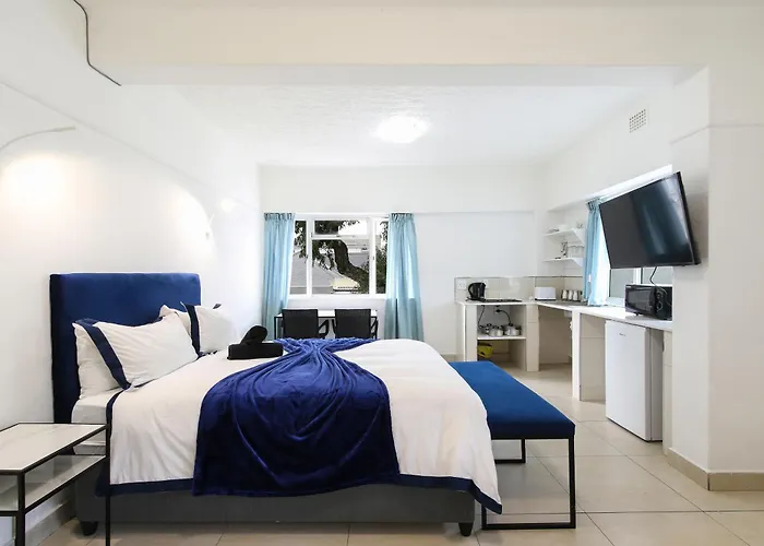 Sea Point Apartment