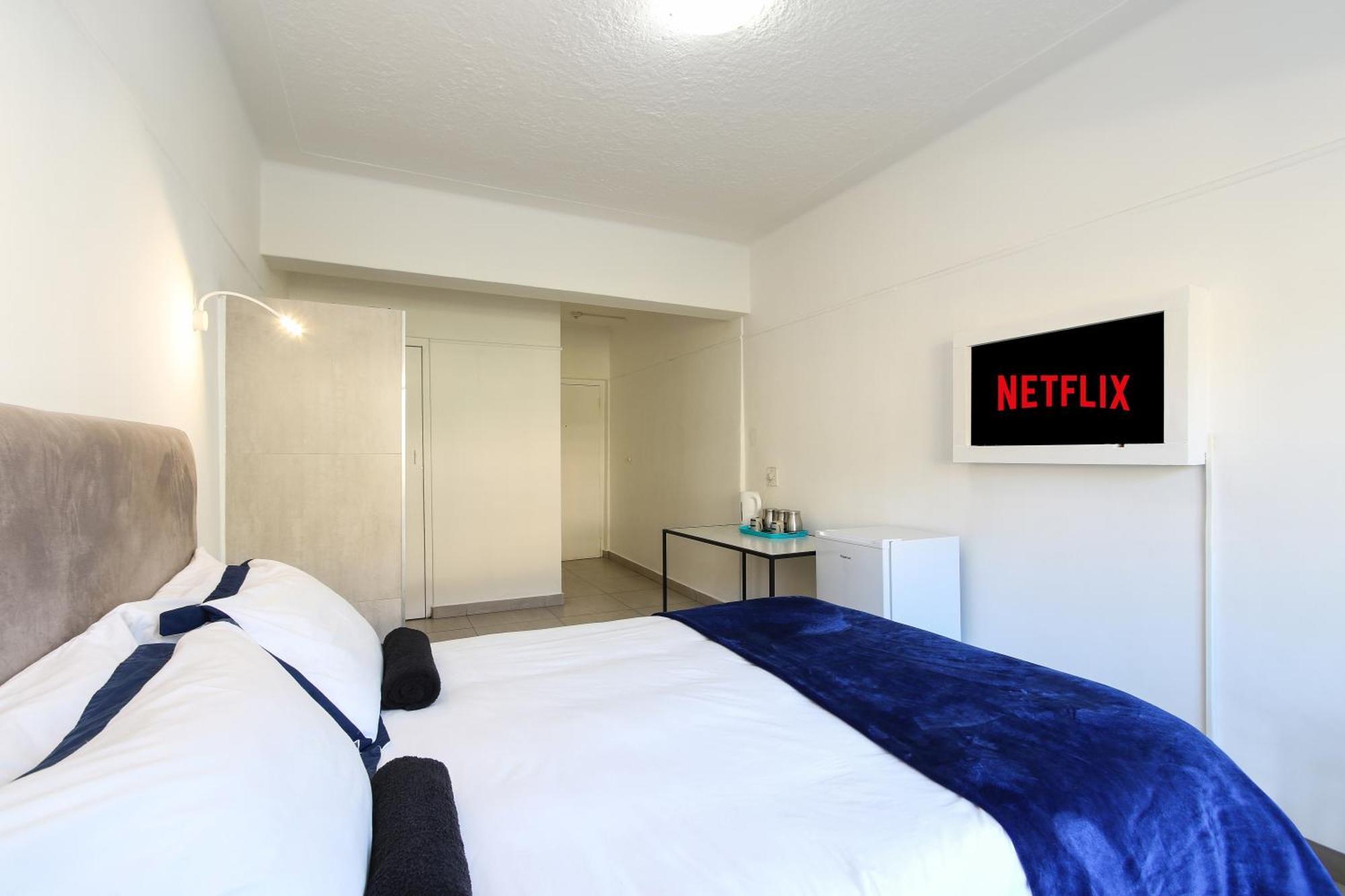 Sea Point Apartment